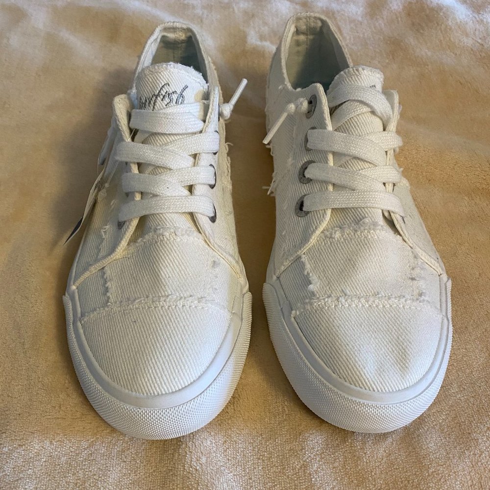 Blowfish Malibu Sneakers - Low top / Size 8